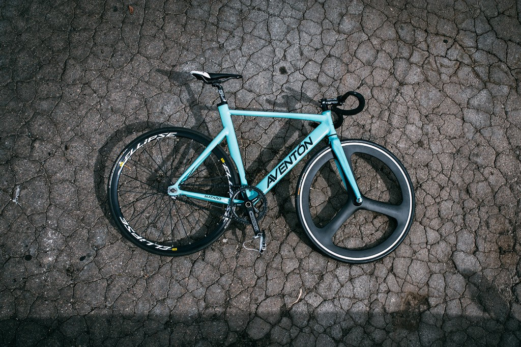 Aventon-Mataro-Celeste